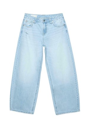 Svetlomodré džínsové nohavice so širokými nohavicami, s prednými vreckami, slučkami na opasok a jemným zvlnením pri ľavom vrecku.