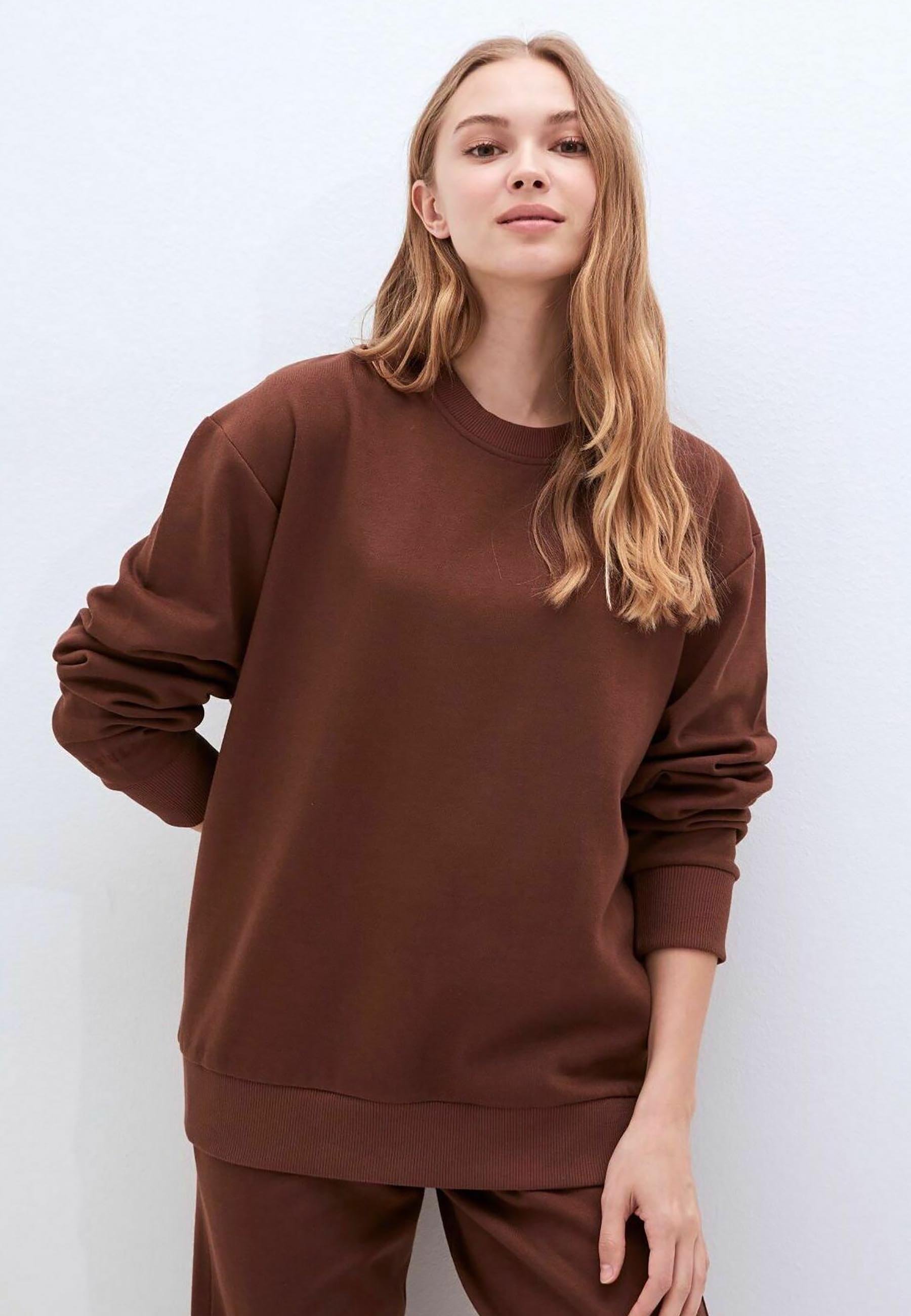 En Exclusiva Mujer | Collusion Sudadera En Color Marrón Chocolate Con  Estampado En La Espalda Exclusiva De Plus Marrón ~ YatakBurda