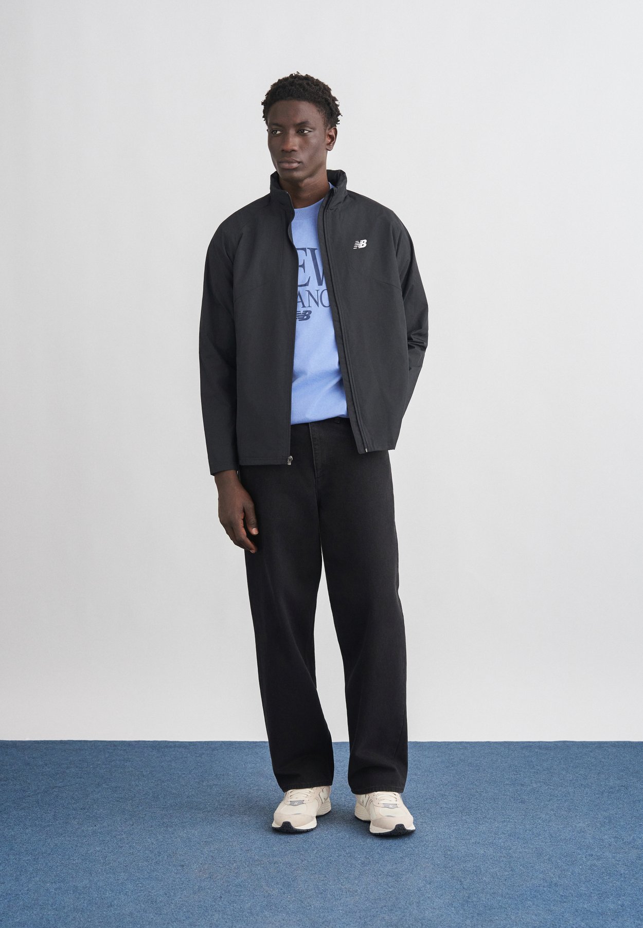 ACTIVE JACKET