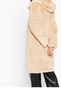 LolaLiza Talvitakki - beige