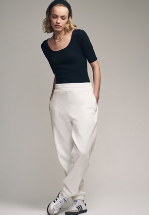 THE SET JOGGERS 2 PACK - Pantaloni de trening - mink brown cream