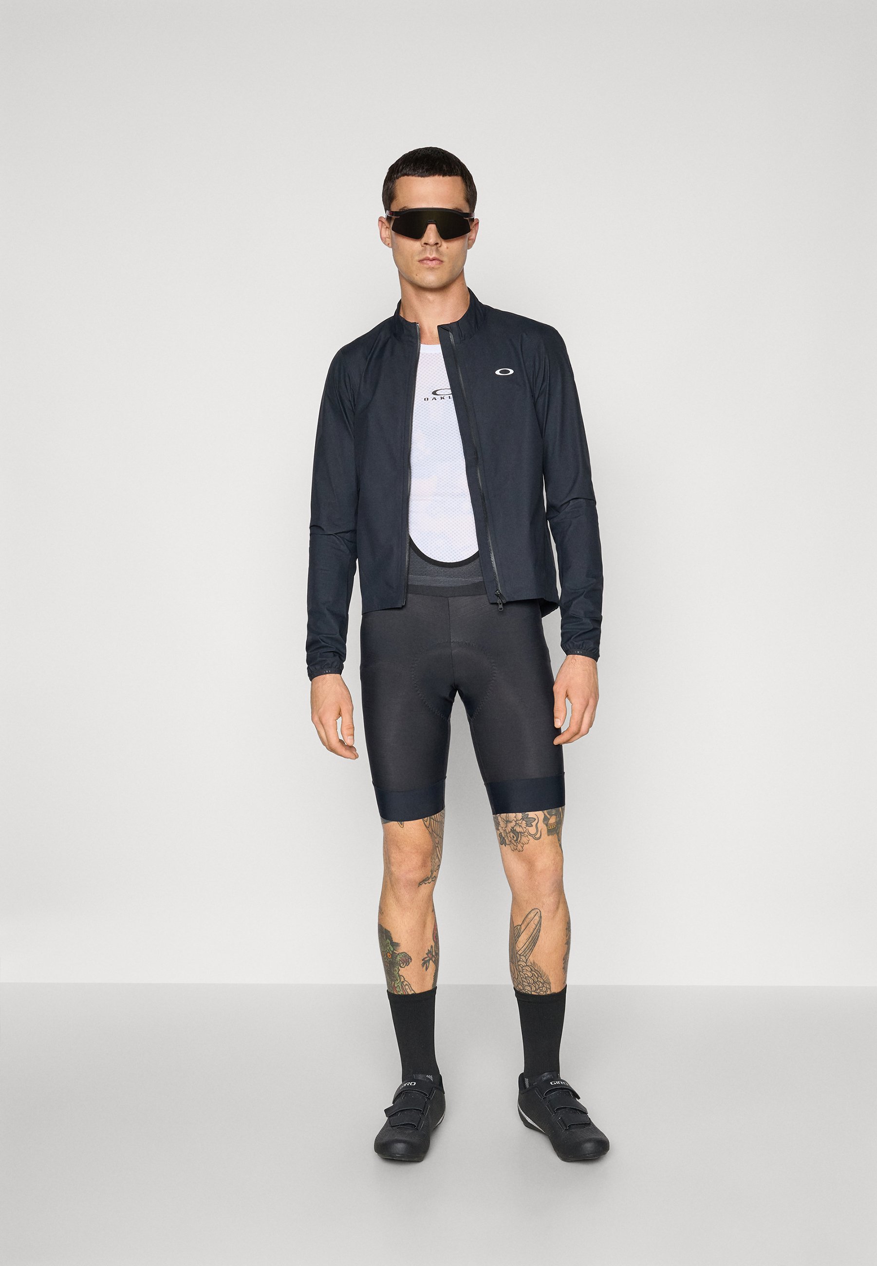 Oakley ENDURANCE GORE-TEX RAIN JACKET - Cycling jacket - blackout