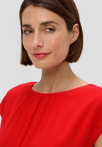 s.Oliver BLACK LABEL Bluse - preiselbeere