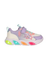 Baskets de sport violettes et blanches avec une tige en maille, un détail d'étoile coloré et des accents de semelle lumineuse en rose, orange, jaune et turquoise.