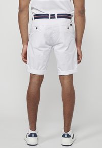 Koroshi BERMUDA - Kratke hlače - blanco   white