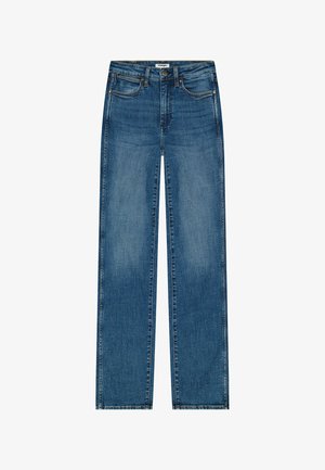 Blå lige jeans med fem lommer, knap- og lynlåslukning samt et Wrangler-label i taljen.
