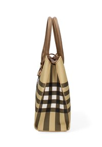 Borsa tote a quadri beige e marrone con forma strutturata, doppio manico marrone e chiusura con zip sulla parte superiore. Texture liscia.