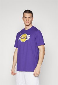 Nike Performance NBA LOS ANGELES LAKERS  LOGO TEE - Equipación de clubes - field purple