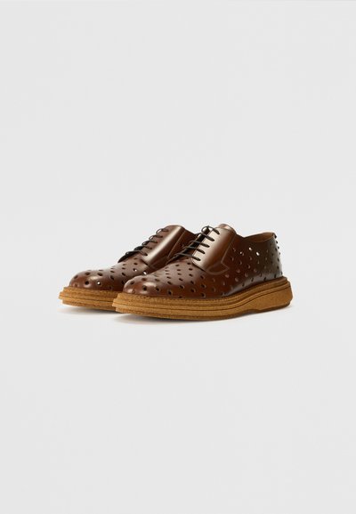 The Antipode Scarpe senza lacci - cognac