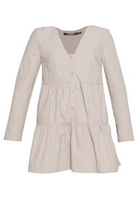 Missguided Petite Vapaa-ajan mekko - off-white