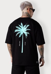 Unausgewählt, black