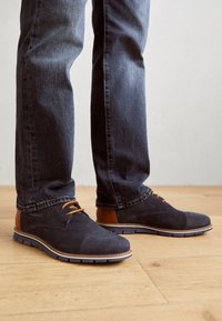 Hétköznapi fűzős cipő - dark blue
