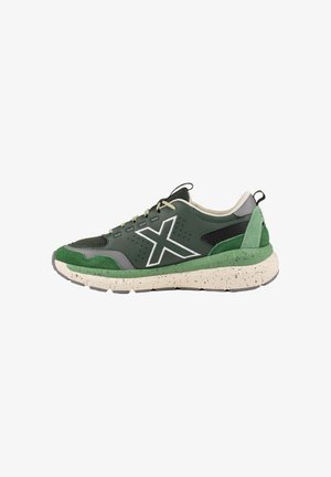 MUNICH, Sneakers basse - caqui