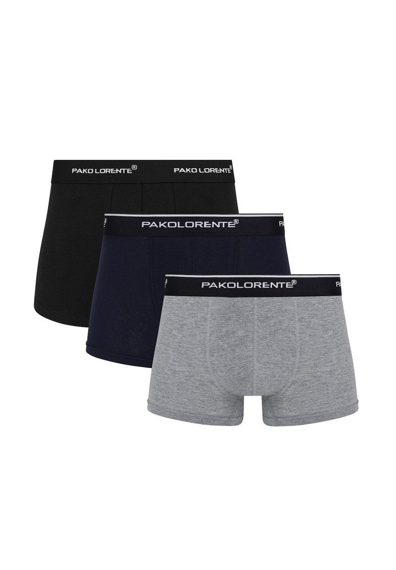 Męskie bokserki w kolorach czarnym, granatowym i szarym. Wykonane z bawełny o gładkiej fakturze. Każda para ma czarny pasek w talii z nazwą marki.