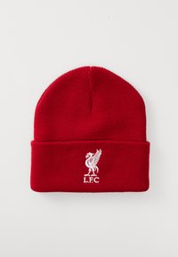 Rød strikket hue med foldet kant, der har en hvid broderet Liverpool FC fugl og "L.F.C" bogstaver på fronten i midten.