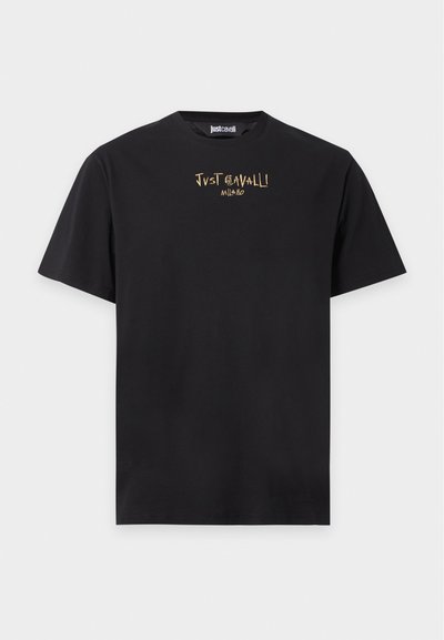 Черна тениска с къси ръкави със златисто лого в стил ръкопис "Just Cavalli Milano" на гърдите и кръгло деколте.