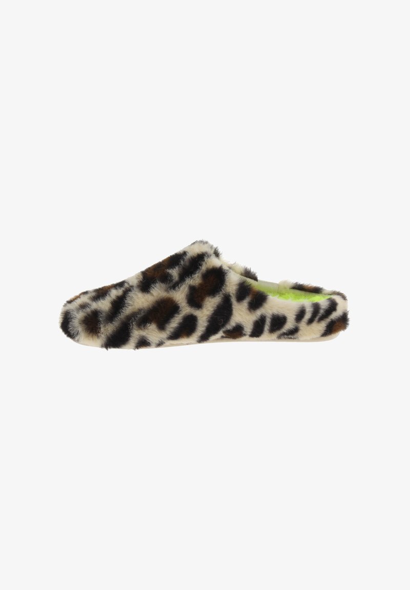 Zapatillas de piel con estampado de leopardo, con una textura suave, parte trasera abierta y un interior verde lima, que ofrecen un diseño cómodo y acogedor.