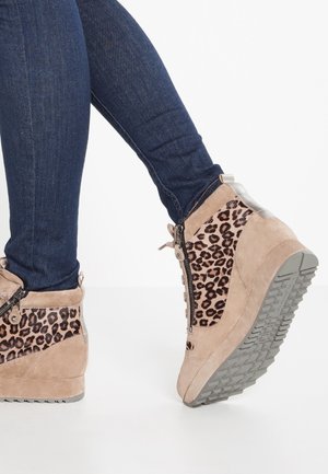 Kennel + Schmenger Sneakers alte - beige