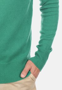 Mahogany DONOVAN - Strickpullover - evergreen
