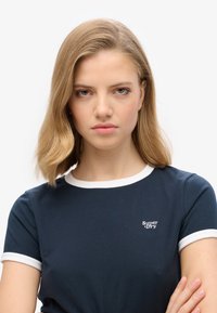 Superdry & Co VINTAGE RINGER CROP - T-shirts basic - eclipse navy