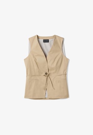 Mouwloos beige vest met diepe V-hals, enkele knoopsluiting, ceintuur in de taille, twee voorzakken met een spleet en een witte gestreepte voering.