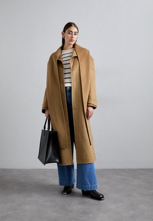 Rankning 5: sandro - MADIE MARINIERE - T-shirt med print