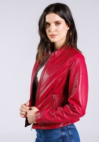 Freaky Nation Skinnjacka - raspberry