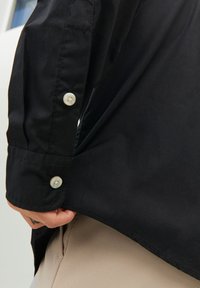 Jack & Jones JORBILL OVERSIZE UNISEX - Camisa - black