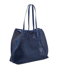 Navyblaue Mesh-Shopper-Tasche mit Ledergriffen, die über ein geräumiges Innenfach, eine strukturierte Form und ein perforiertes Design verfügt.