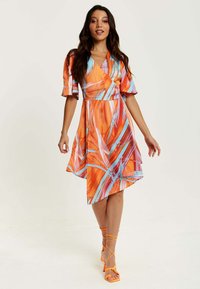 Liquorish MINI ABSTRACT PRINT WRAP  - Day dress - orange