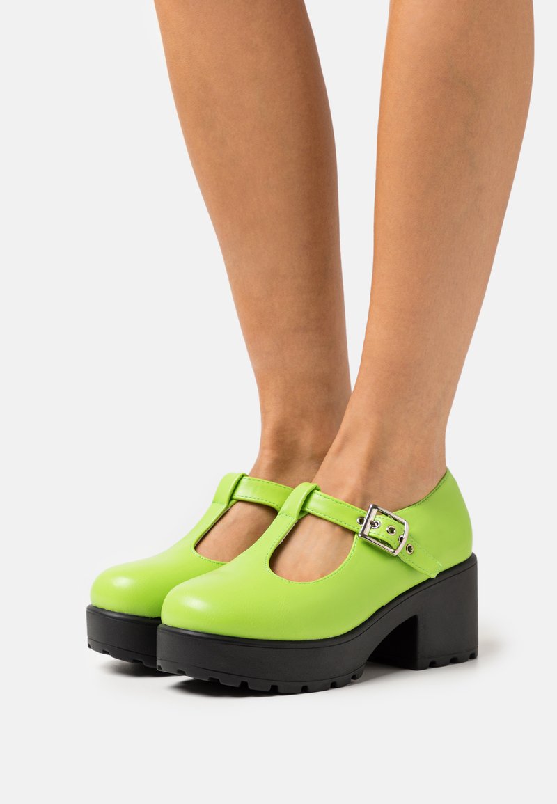 Koi Footwear SAI MARY JANES DIPSY EDITION Platvormkontsad green