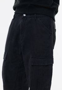 PULL&BEAR BAGGY - Kapsáče - black
