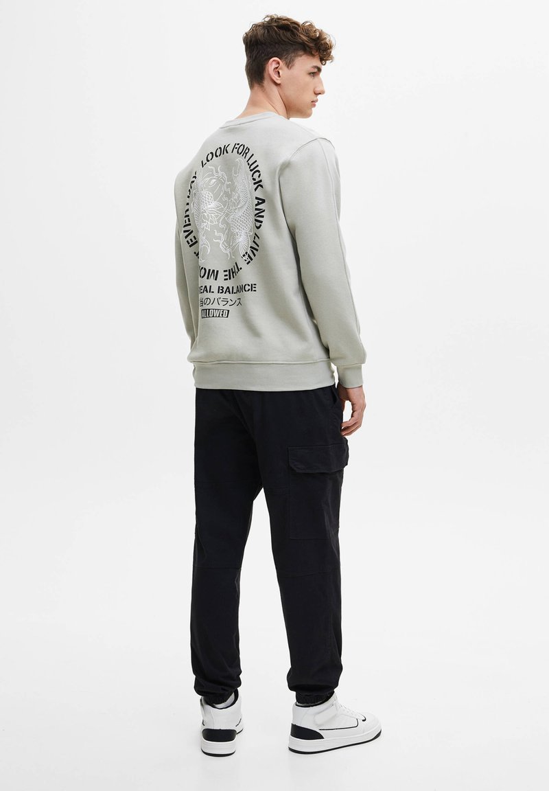 Herren Chinos | PULL&BEAR BASIC Cargohose mottled black/schwarz meliert - FT56582 Herren Chinos | PULL&BEAR BASIC Cargohose mottled black/schwarz meliert - FT56582