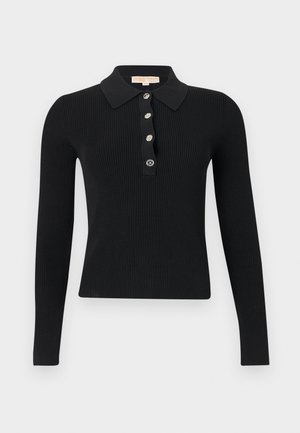 Must triibuline pikkade varrukatega polo-särk, millel on viis eesmist nööpi ja voltis krae, esitatud valgel taustal.