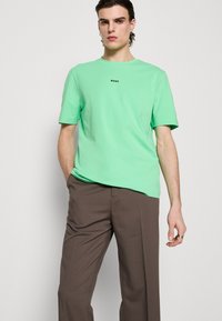 BOSS TCHUP - T-Shirt basic - open green