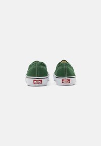 Vans AUTHENTIC - Sneakers basse - color theory/greener pastures