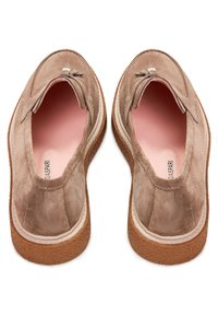 Cesare Gaspari Loafers - beige