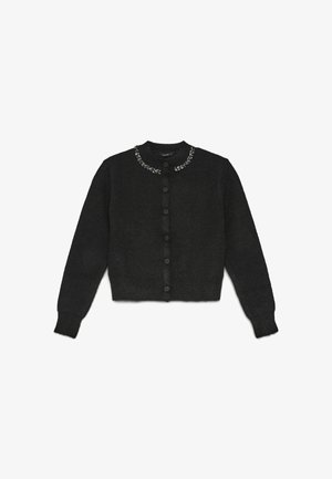 Schwarze Strickjacke mit langen Ärmeln, rundem Halsausschnitt und dekorativen Perlen um den Kragen. Verfügt über eine Knopfleiste.