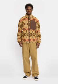 REVOLUTION Forro polar - lightbrown
