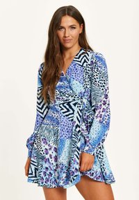 Liquorish MIXED ANIMAL PRINT WITH LONG SLEEVES - Day dress - blue
