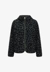 TEDDY-JACKE MIT KAPUZE UND LEO-MUSTER - Veste polaire - dried olive green