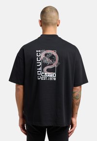 Carlo Colucci - UNISEX - Print T-shirt - black Thumbnail Image 1