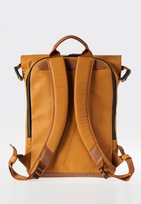 Aunts & Uncles FUKUI - Tagesrucksack - butterscotch