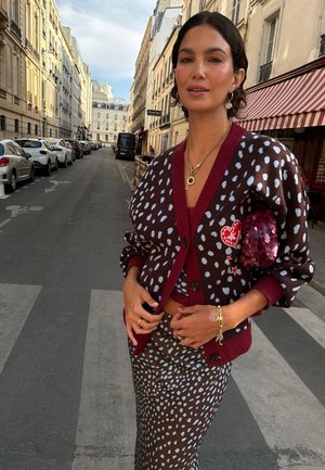 Never Fully Dressed, CHOCOLATE DEER - Cardigan - brown