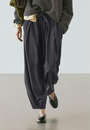 VOLUMINOUS WIDE-LEG PLEATED 05016675 - Stoffhose - mottled dark blue