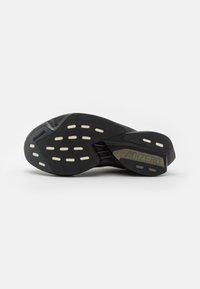 adidas Performance ADIZERO ADIOS PRO 3 UNISEX - Chaussures de running sur route - core black