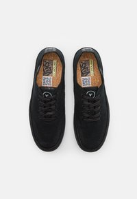 Vans CIRCLE VEE UNISEX - Sapatilhas - black