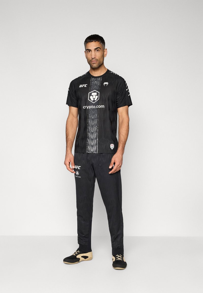 Venum UFC ZENITH FIGHT NIGHT MENS - T-shirt estampada - black/white/preto -  Zalando.pt