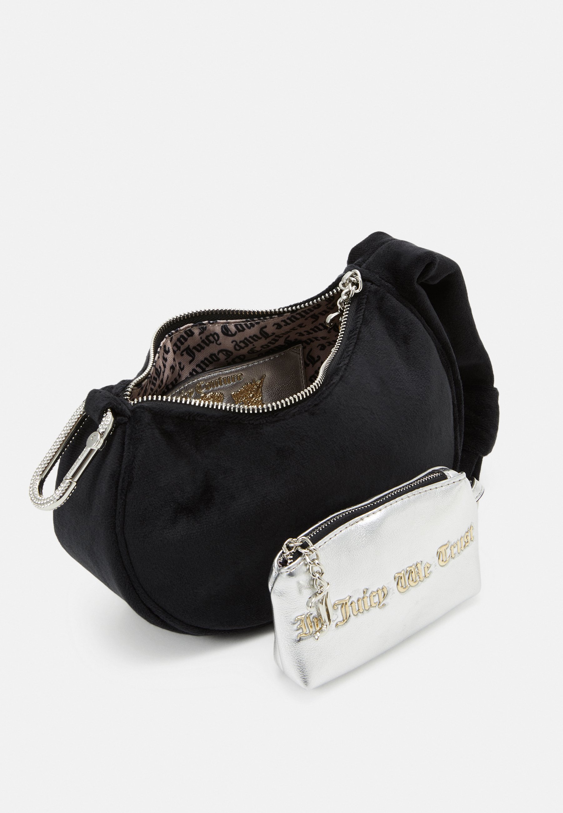 関税込 完売前に【JUICY COUTURE】Blossom ストロー バッグ 2色 関税込 完売前に【JUICY COUTURE】Blossom ストロー バッグ 2色