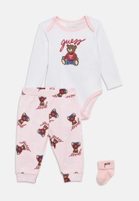 Δεν επιλέχθηκε, pink grou